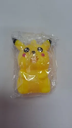 פיקאצ'ו מפריח בועה