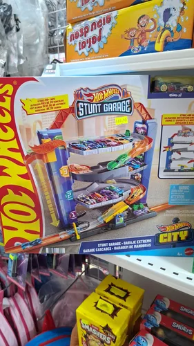 מסלול 3 קומות הוט ווילס